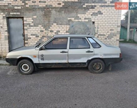 Серый ВАЗ 21099, объемом двигателя 1.6 л и пробегом 300 тыс. км за 700 $, фото 4 на Automoto.ua