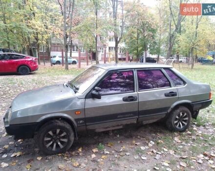 Серый ВАЗ 21099, объемом двигателя 1.5 л и пробегом 208 тыс. км за 850 $, фото 3 на Automoto.ua