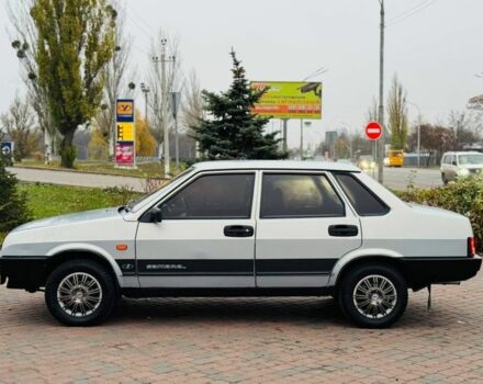 Сірий ВАЗ 21099, об'ємом двигуна 1.5 л та пробігом 93 тис. км за 1950 $, фото 2 на Automoto.ua