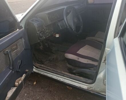 Серый ВАЗ 21099, объемом двигателя 1.6 л и пробегом 265 тыс. км за 1500 $, фото 2 на Automoto.ua