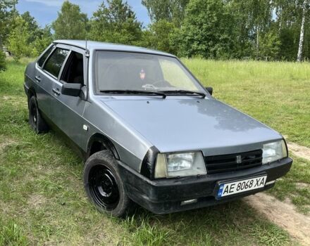 Серый ВАЗ 21099, объемом двигателя 1.5 л и пробегом 330 тыс. км за 2200 $, фото 5 на Automoto.ua
