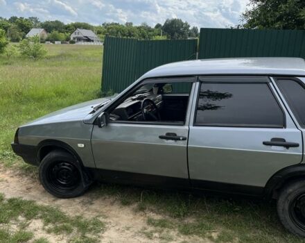 Серый ВАЗ 21099, объемом двигателя 1.5 л и пробегом 330 тыс. км за 2200 $, фото 1 на Automoto.ua