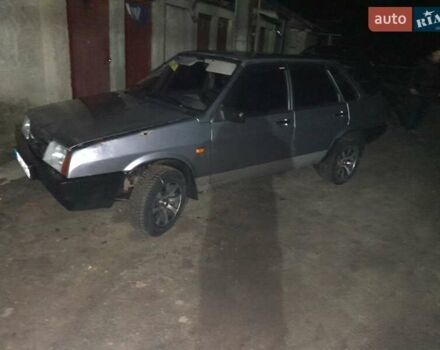 Серый ВАЗ 21099, объемом двигателя 1.6 л и пробегом 211 тыс. км за 1550 $, фото 2 на Automoto.ua