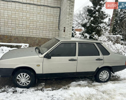 Сірий ВАЗ 21099, об'ємом двигуна 1.6 л та пробігом 90 тис. км за 1999 $, фото 2 на Automoto.ua