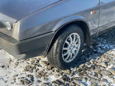 Серый ВАЗ 21099, объемом двигателя 1.5 л и пробегом 180 тыс. км за 1300 $, фото 3 на Automoto.ua