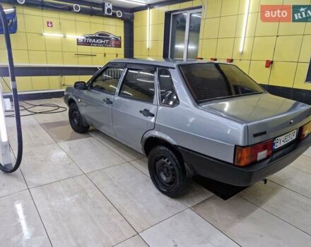 Серый ВАЗ 21099, объемом двигателя 1.5 л и пробегом 180 тыс. км за 1300 $, фото 2 на Automoto.ua