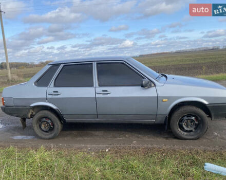 Серый ВАЗ 21099, объемом двигателя 1.6 л и пробегом 230 тыс. км за 1900 $, фото 2 на Automoto.ua