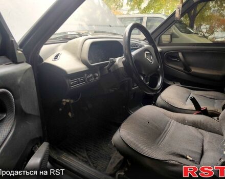 Серый ВАЗ 21099, объемом двигателя 1.6 л и пробегом 300 тыс. км за 999 $, фото 4 на Automoto.ua
