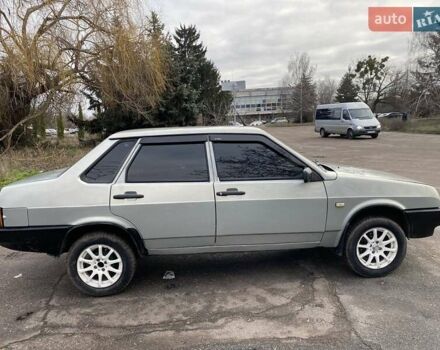 Серый ВАЗ 21099, объемом двигателя 1.5 л и пробегом 180 тыс. км за 2100 $, фото 5 на Automoto.ua