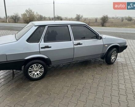 Сірий ВАЗ 21099, об'ємом двигуна 1.6 л та пробігом 198 тис. км за 2000 $, фото 6 на Automoto.ua