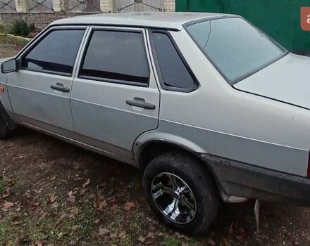 Сірий ВАЗ 21099, об'ємом двигуна 1.6 л та пробігом 180 тис. км за 1999 $, фото 5 на Automoto.ua
