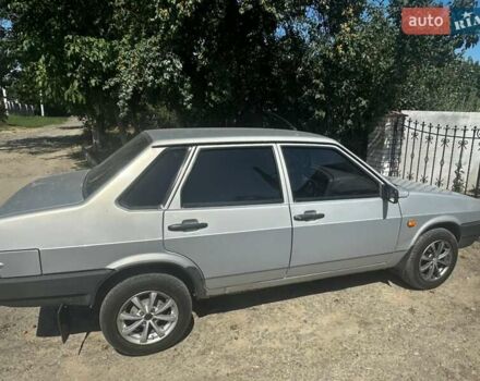 Сірий ВАЗ 21099, об'ємом двигуна 1.6 л та пробігом 270 тис. км за 1999 $, фото 3 на Automoto.ua