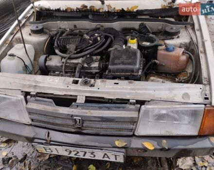 Серый ВАЗ 21099, объемом двигателя 1.6 л и пробегом 200 тыс. км за 1000 $, фото 2 на Automoto.ua