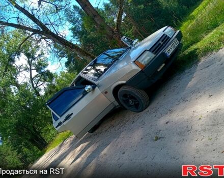 Серый ВАЗ 21099, объемом двигателя 1.6 л и пробегом 190 тыс. км за 1550 $, фото 4 на Automoto.ua