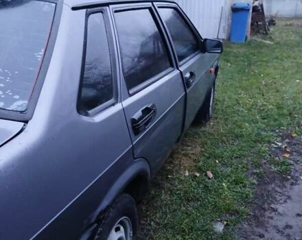 Серый ВАЗ 21099, объемом двигателя 1.6 л и пробегом 190 тыс. км за 1100 $, фото 4 на Automoto.ua