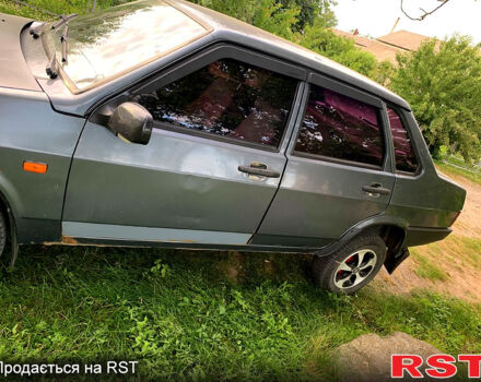 Серый ВАЗ 21099, объемом двигателя 1.6 л и пробегом 252 тыс. км за 1700 $, фото 2 на Automoto.ua