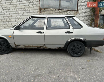 Сірий ВАЗ 21099, об'ємом двигуна 1.6 л та пробігом 158 тис. км за 1400 $, фото 2 на Automoto.ua