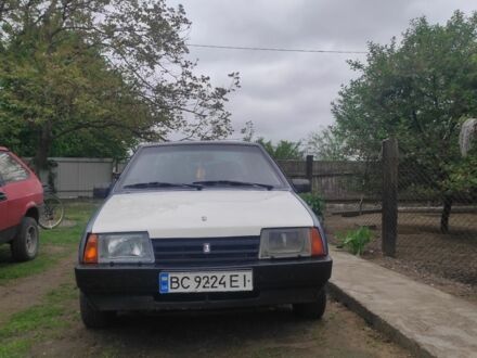 ВАЗ 21099 1991 в Мостисках на Automoto.ua Серый ВАЗ 21099, объемом двигателя 1.5 л и пробегом 2 тыс. км за 980 $, фото 1 на Automoto.ua