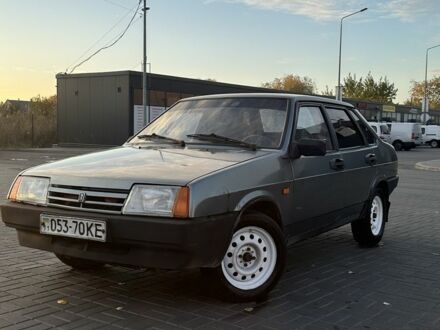 ВАЗ 21099 1996 в Днепре (Днепропетровске) на Automoto.ua Серый ВАЗ 21099, объемом двигателя 1.5 л и пробегом 8 тыс. км за 1000 $, фото 1 на Automoto.ua