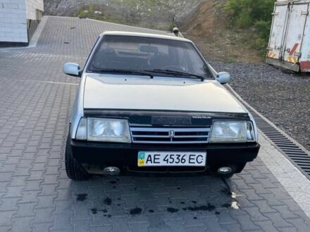 ВАЗ 21099 1997 у Сваляве на Automoto.ua Сірий ВАЗ 21099, об'ємом двигуна 0.15 л та пробігом 1 тис. км за 1200 $, фото 1 на Automoto.ua