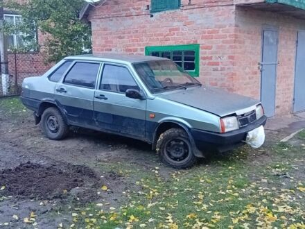 Серый ВАЗ 21099, объемом двигателя 1 л и пробегом 1000 тыс. км за 834 $, фото 1 на Automoto.ua