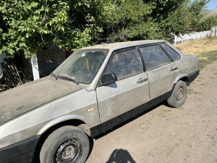 Серый ВАЗ 21099, объемом двигателя 6 л и пробегом 200 тыс. км за 550 $, фото 1 на Automoto.ua