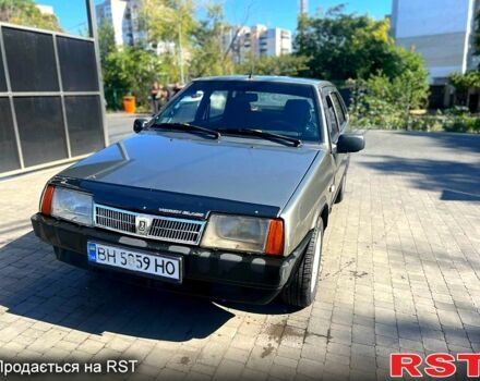Серый ВАЗ 21099, объемом двигателя 1.5 л и пробегом 200 тыс. км за 1200 $, фото 1 на Automoto.ua