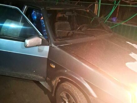ВАЗ 21099 2000 в Новониколаевке на Automoto.ua Серый ВАЗ 21099, объемом двигателя 15 л и пробегом 0 тыс. км за 1000 $, фото 1 на Automoto.ua