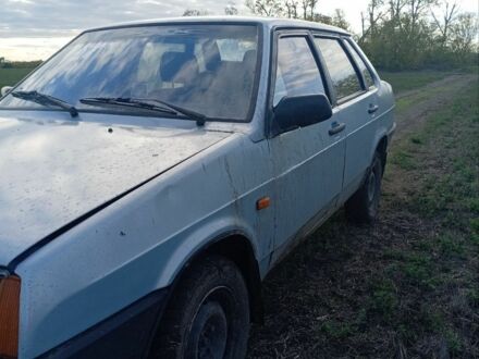Серый ВАЗ 21099, объемом двигателя 1.5 л и пробегом 260 тыс. км за 1200 $, фото 1 на Automoto.ua