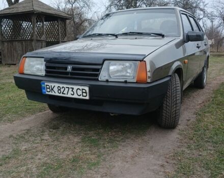 Серый ВАЗ 21099, объемом двигателя 1.5 л и пробегом 265 тыс. км за 1300 $, фото 1 на Automoto.ua