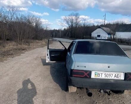 Серый ВАЗ 21099, объемом двигателя 1.5 л и пробегом 100 тыс. км за 1100 $, фото 1 на Automoto.ua
