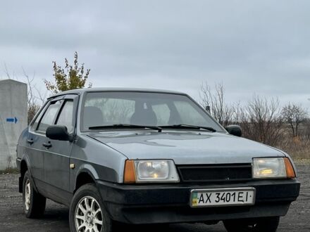 Серый ВАЗ 21099, объемом двигателя 1.5 л и пробегом 200 тыс. км за 883 $, фото 1 на Automoto.ua