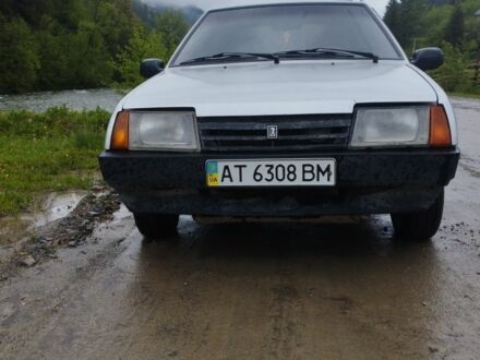 ВАЗ 21099 2001 в Верховине на Automoto.ua Серый ВАЗ 21099, объемом двигателя 1.5 л и пробегом 400 тыс. км за 529 $, фото 1 на Automoto.ua