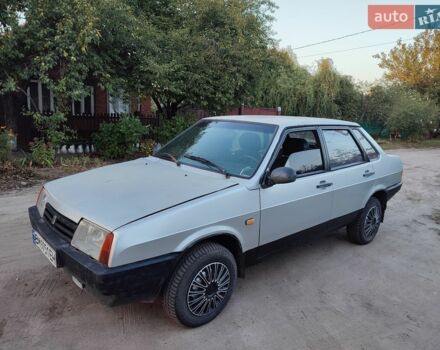 Серый ВАЗ 21099, объемом двигателя 1.5 л и пробегом 200 тыс. км за 700 $, фото 1 на Automoto.ua