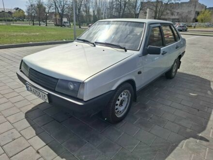 ВАЗ 21099 2002 у Черкасах на Automoto.ua Сірий ВАЗ 21099, об'ємом двигуна 1.5 л та пробігом 300 тис. км за 2850 $, фото 1 на Automoto.ua