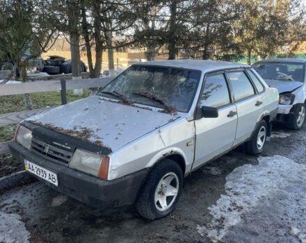 Серый ВАЗ 21099, объемом двигателя 1.5 л и пробегом 200 тыс. км за 599 $, фото 1 на Automoto.ua