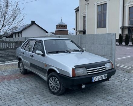 Серый ВАЗ 21099, объемом двигателя 1.5 л и пробегом 200 тыс. км за 799 $, фото 1 на Automoto.ua