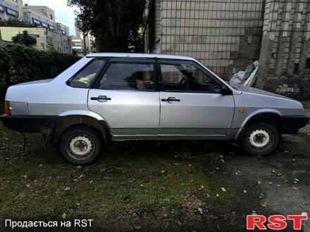 Серый ВАЗ 21099, объемом двигателя 1.5 л и пробегом 368 тыс. км за 500 $, фото 1 на Automoto.ua