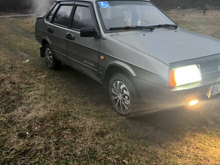 Серый ВАЗ 21099, объемом двигателя 1.5 л и пробегом 210 тыс. км за 1000 $, фото 1 на Automoto.ua