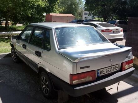 ВАЗ 21099 2003 у Дніпро (Дніпропетровську) на Automoto.ua Сірий ВАЗ 21099, об'ємом двигуна 1.5 л та пробігом 190 тис. км за 1500 $, фото 1 на Automoto.ua