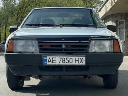 ВАЗ 21099 2003 в Днепре (Днепропетровске) на Automoto.ua Серый ВАЗ 21099, объемом двигателя 1.5 л и пробегом 100 тыс. км за 1700 $, фото 1 на Automoto.ua