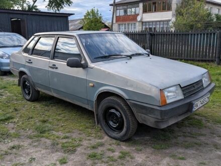 ВАЗ 21099 2003 у Шепетовке на Automoto.ua Сірий ВАЗ 21099, об'ємом двигуна 1.5 л та пробігом 200 тис. км за 800 $, фото 1 на Automoto.ua
