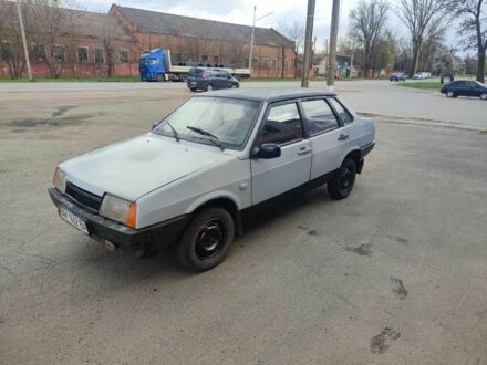 Серый ВАЗ 21099, объемом двигателя 1.5 л и пробегом 290 тыс. км за 550 $, фото 1 на Automoto.ua