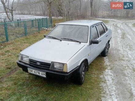 ВАЗ 21099 2004 в Ровно на Automoto.ua Серый ВАЗ 21099, объемом двигателя 1.5 л и пробегом 211 тыс. км за 1300 $, фото 1 на Automoto.ua