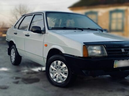 Серый ВАЗ 21099, объемом двигателя 1.5 л и пробегом 200 тыс. км за 2000 $, фото 1 на Automoto.ua