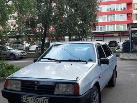 Сірий ВАЗ 21099, об'ємом двигуна 1.5 л та пробігом 140 тис. км за 1396 $, фото 1 на Automoto.ua