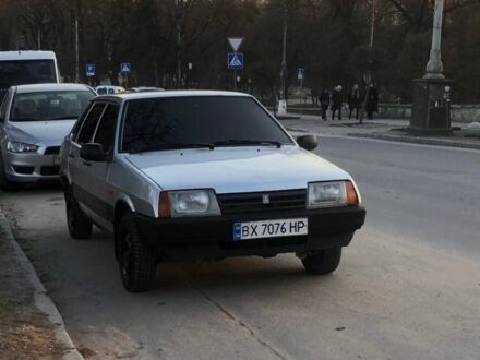 ВАЗ 21099 2005 у Каменце-Подольском на Automoto.ua Сірий ВАЗ 21099, об'ємом двигуна 1.5 л та пробігом 200 тис. км за 1999 $, фото 1 на Automoto.ua