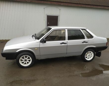 Серый ВАЗ 21099, объемом двигателя 1.5 л и пробегом 220 тыс. км за 2000 $, фото 1 на Automoto.ua