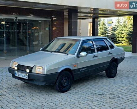 Серый ВАЗ 21099, объемом двигателя 1.5 л и пробегом 200 тыс. км за 999 $, фото 1 на Automoto.ua