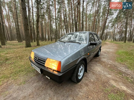 Серый ВАЗ 21099, объемом двигателя 1.5 л и пробегом 137 тыс. км за 1950 $, фото 1 на Automoto.ua
